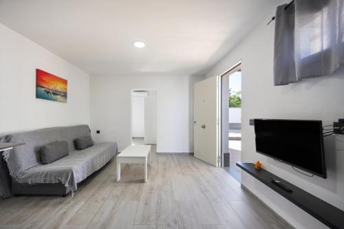 Apartamento con Piscina y Barbacoa