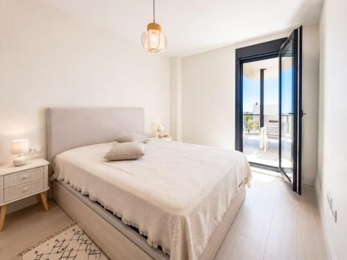 Modern Luxury Apartment - Camarate Hills