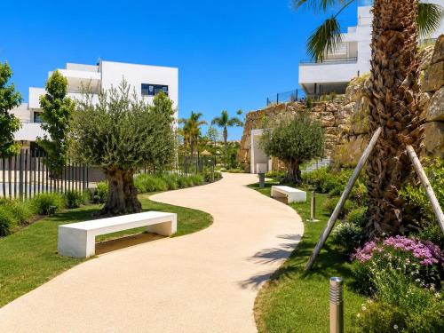 Modern Luxury Apartment - Camarate Hills