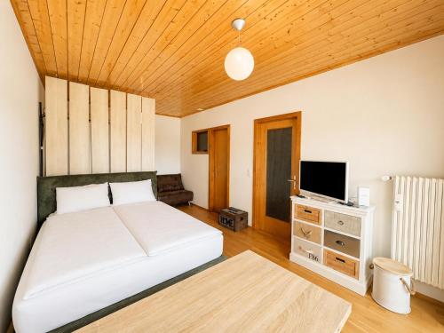 Calm studio with balcony in Crans-Montana
