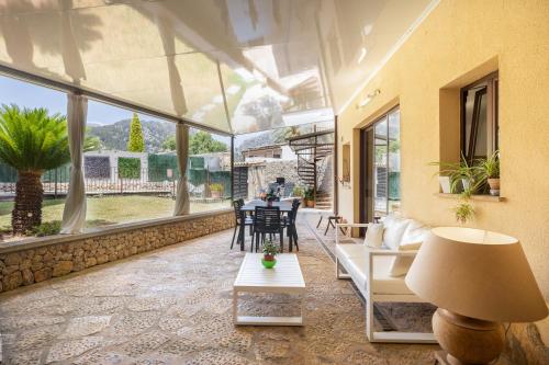 Casa Horta Den Menut