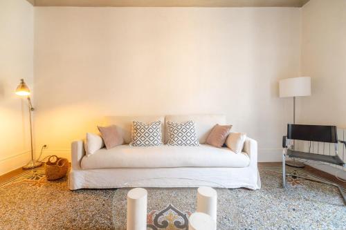 Nice apartment with balcony and sea view