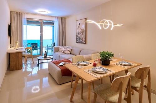 Zeus Piraeus Grand