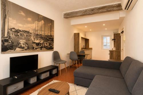 Enchanting 1-bedroom apartment on rue Fourmillière