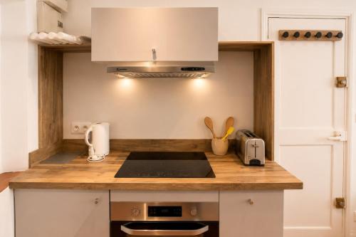 Enchanting 1-bedroom apartment on rue Fourmillière