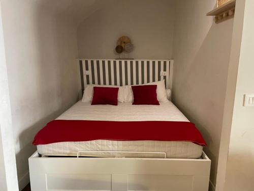 The Burgundy Nest Apartment Campo de' Fiori