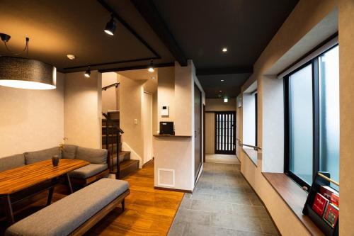 Machiya Izumi Goyo Modern Japanese-style townhouse