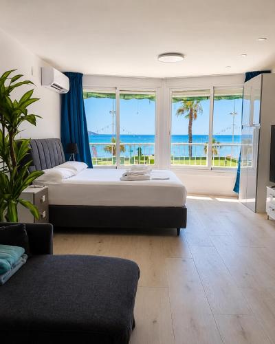 JSH Studio Benidorm Levante First Line