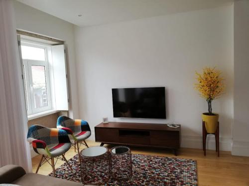 Downtown Apartment Porto by Liiiving
