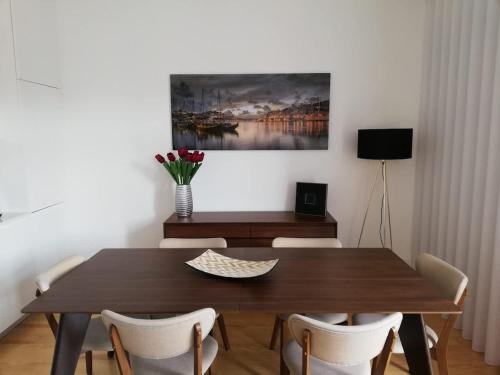 Downtown Apartment Porto by Liiiving