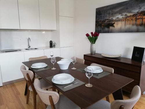 Downtown Apartment Porto by Liiiving