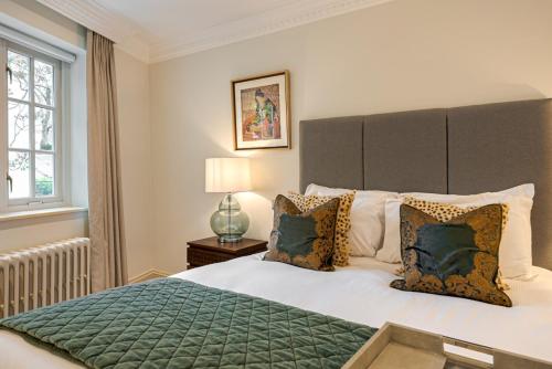 Stunning 3Bd 2Bth Belgravia Mews House - Harrods Promo Included photo 18