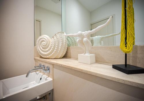 Stunning 3Bd 2Bth Belgravia Mews House - Harrods Promo Included photo 39