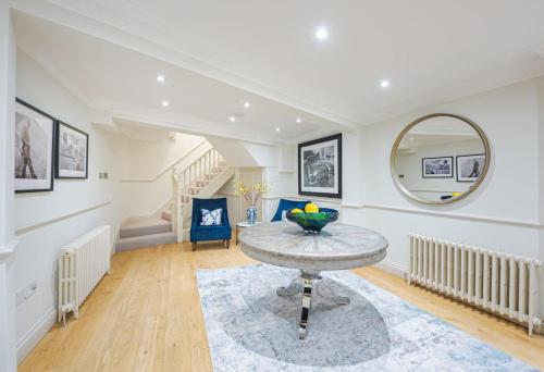 Stunning 3Bd 2Bth Belgravia Mews House - Harrods Promo Included photo 46