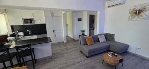 2-Bedrrom apartment in the center of Cascais