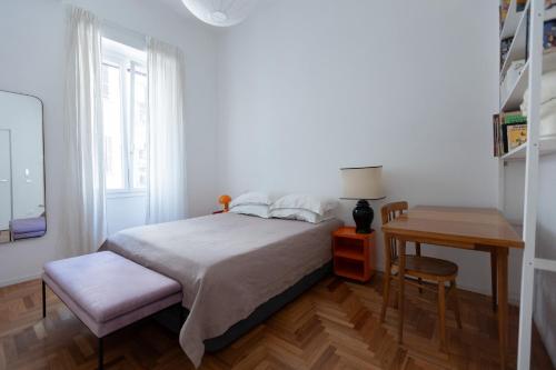 GuestHost - Esquilino Bright Apartment