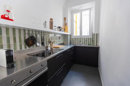 GuestHost - Esquilino Bright Apartment