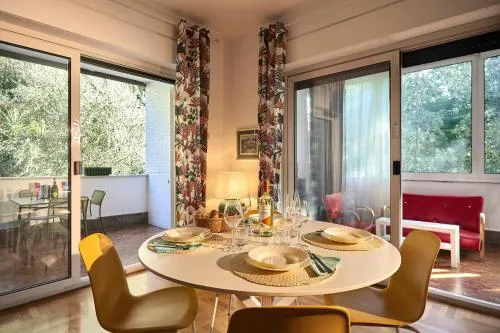 Delmirani's Book Apartments - Vatican View photo 5