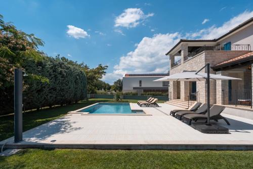 Villa Vignara by Briskva
