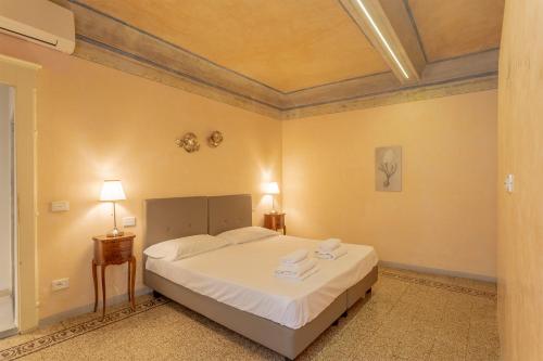 Sole Home Near Santa Maria Novella Square