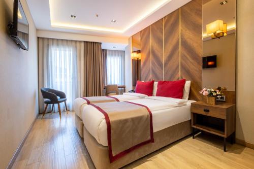 Twin Room with Balcony