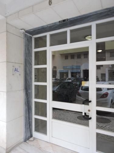 Comfort Rooms Near Lisbon Airport - Carlotta Living