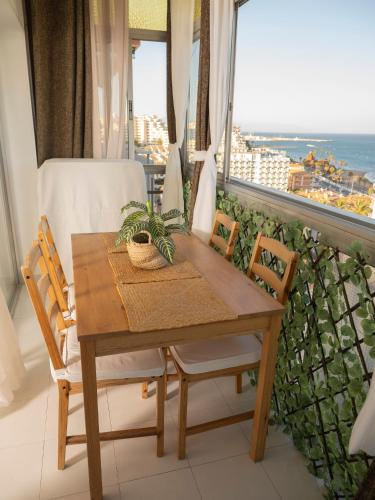 Maite Sky - Beachfront