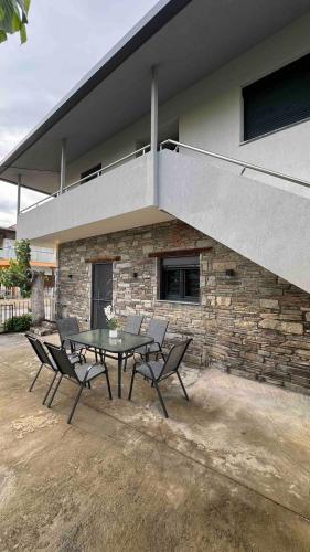 George Suite - Matas House
