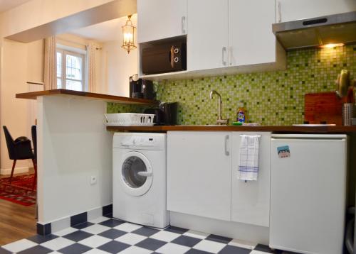 1 Bedroom Apartment in the Heart of the Marais area