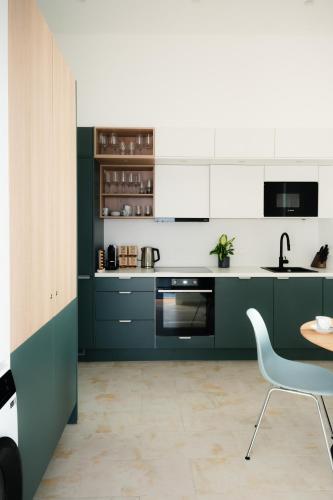 Design apartment for up to 7 guests near Prater