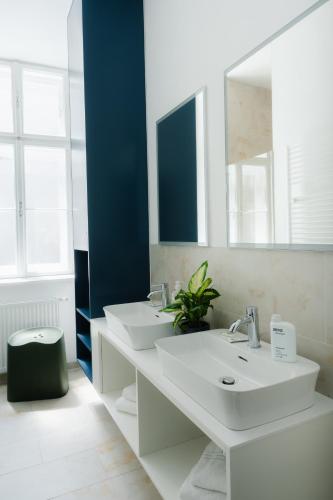 Design apartment for up to 7 guests near Prater