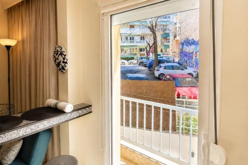 White Tulip Modern Apartment near Papafi Metro, Thessaloniki