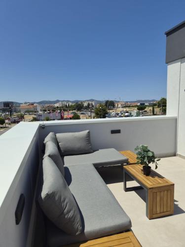 LUXURY ROOFTOPS Maré