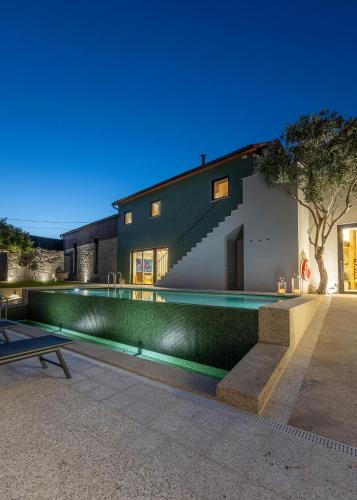 Portugal Active Lima River Houses