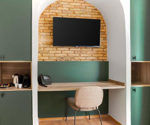 Limehome Valencia Carrer d'Ernest Anastasio