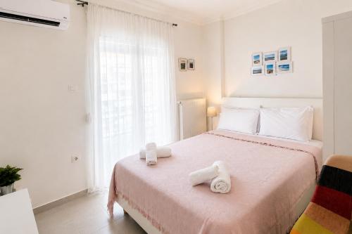 Azure Orchid Kalamaria, Seaside Stay & Free Parking