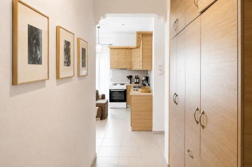 Azure Orchid Kalamaria, Seaside Stay & Free Parking