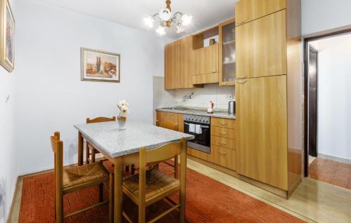 Lovely Apartment In Porec With Wifi