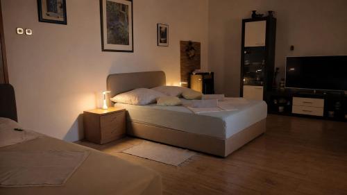 Apartments Ivka & Garden