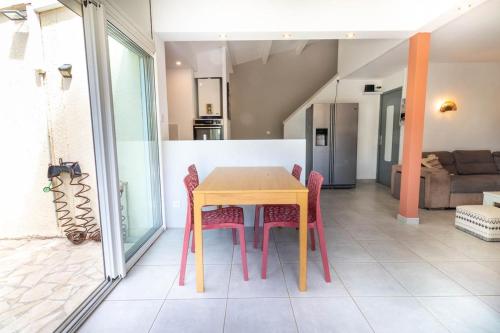 Dunae, villa T3, jardin privatif, piscine, wifi