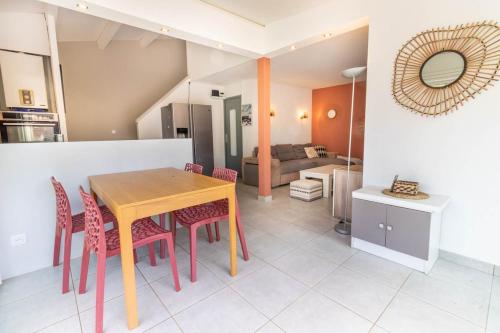 Dunae, villa T3, jardin privatif, piscine, wifi