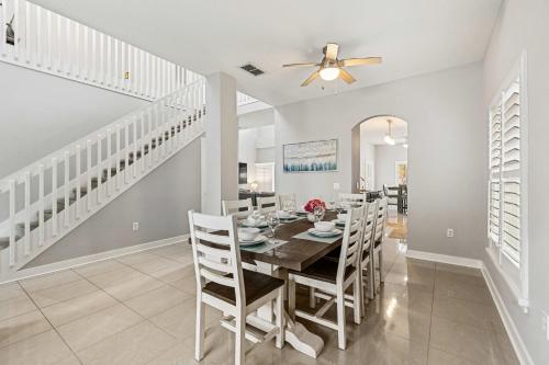 5BR Pool Home-Spa-Epic Game Room Near Disney photo 5