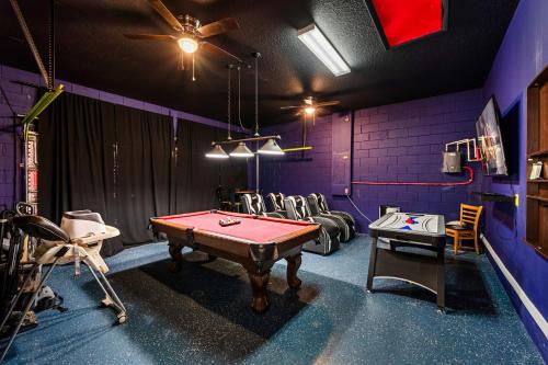 5BR Pool Home-Spa-Epic Game Room Near Disney photo 33