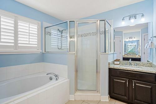 5BR Pool Home-Spa-Epic Game Room Near Disney photo 10