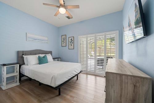 5BR Pool Home-Spa-Epic Game Room Near Disney photo 13
