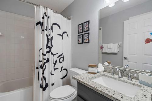 5BR Pool Home-Spa-Epic Game Room Near Disney photo 21
