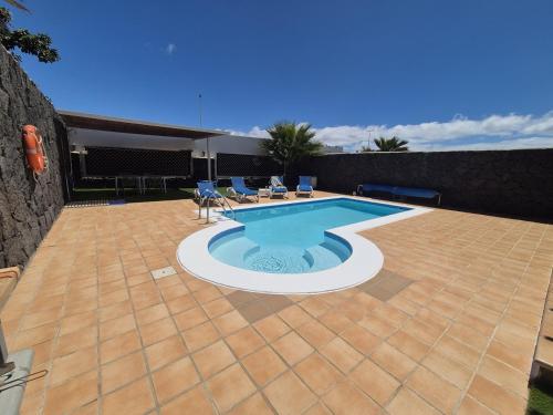 Villa Adel, Oasis de paz con piscina climatizada