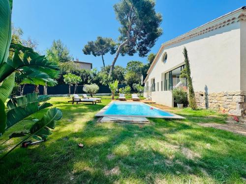Cap d'Antibes Villa, 6 People, Sea View, Air Conditioning