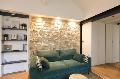 Charming studio in the 17th ideal for 2