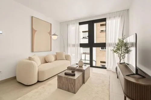 1BR Beachfront - Walk to Center and Marina photo 1